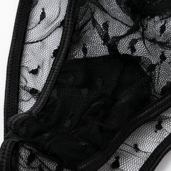 Last S• Lace Long Sleeve Bodysuit in Black - Picture 7 of 7